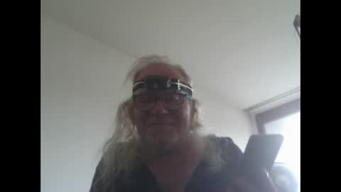 Snapshot of matthy60 chatting on September 2025 10:48:02 AM Matthias online show from September 2025 10:48:02 AM