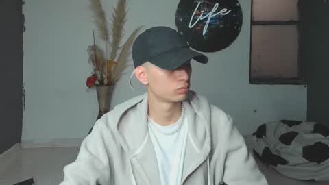 Snapshot of mattias_dantee chatting on January 2025 05:02:02 PM mattias online show from January 2025 05:02:02 PM