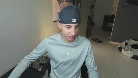 Snapshot of mattias_dantee chatting on February 2025 03:09:02 PM mattias online show from February 2025 03:09:02 PM