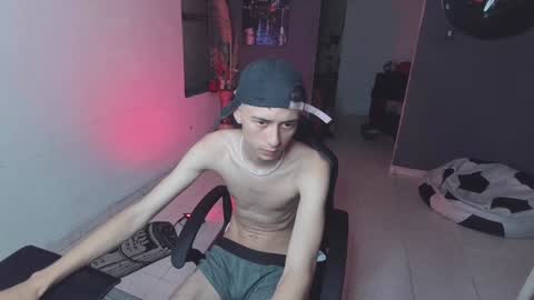 Snapshot of mattias_dantee chatting on February 2025 01:43:01 PM mattias online show from February 2025 01:43:01 PM