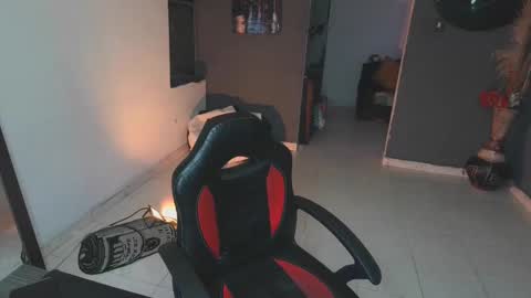 mattias     online show from February 2025 01:09:01 AM