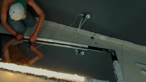 mattias     online show from September 2025 04:14:01 AM