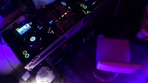 Snapshot of mattiedee369 chatting on October 2025 03:03:02 PM mattiedee369 online show from October 2025 03:03:02 PM