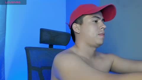 mattiwsmorris_ online show from February 2025 08:07:02 PM