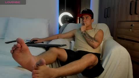 mattiwsmorris_ online show from April 2026 11:44:01 PM