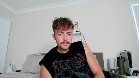 Snapshot of mattslinga chatting on March 2026 02:44:01 AM Matt Slinga online show from March 2026 02:44:01 AM