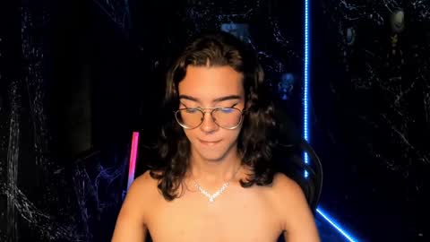 Snapshot of mattthompsonn chatting on January 2025 12:22:02 AM Matt online show from January 2025 12:22:02 AM