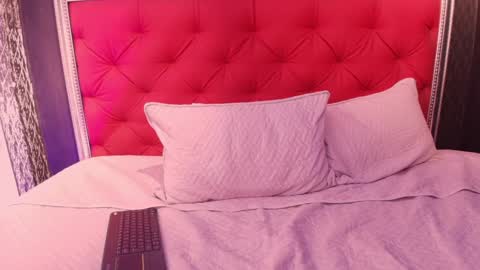 Snapshot of mattthompsonn chatting on February 2025 12:29:02 AM Matt online show from February 2025 12:29:02 AM