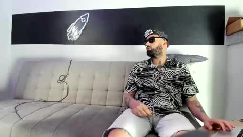 Snapshot of mattxfeet chatting on February 2025 08:28:01 PM Matt online show from February 2025 08:28:01 PM