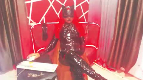 Miss online show from October 2025 06:39:01 PM