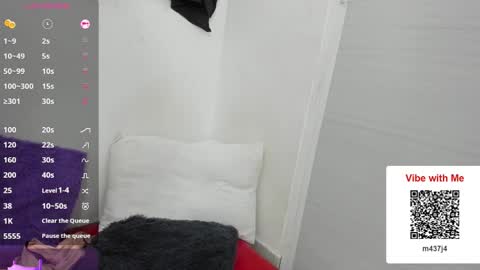 Snapshot of mature_gold1 chatting on March 2026 12:12:02 PM danna mature online show from March 2026 12:12:02 PM