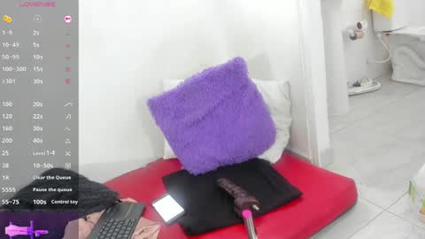 danna mature online show from April 2026 12:17:02 PM