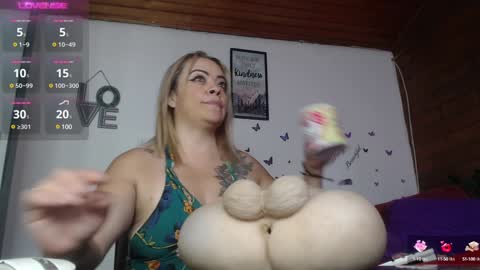 Mature liaa online show from January 2025 08:50:01 PM