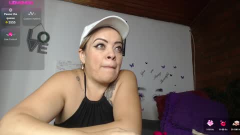 Mature liaa online show from January 2025 10:22:02 PM