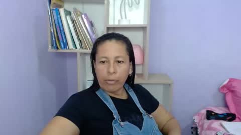 Snapshot of mature_martina_ chatting on October 2025 11:07:01 PM Martina online show from October 2025 11:07:01 PM