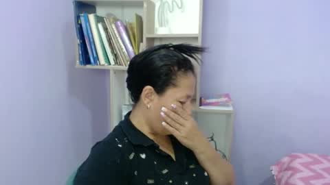 Snapshot of mature_martina_ chatting on November 2025 10:54:02 PM Martina online show from November 2025 10:54:02 PM