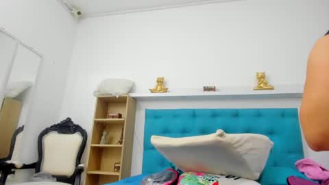 Snapshot of mature_sexylove chatting on January 2025 05:23:02 AM mature_sexylove online show from January 2025 05:23:02 AM