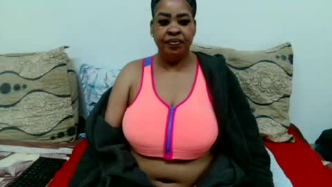 Snapshot of maturedbootyqueen chatting on June 2026 11:03:02 AM QUEEN online show from June 2026 11:03:02 AM