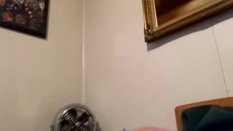 Snapshot of maturejerky chatting on October 2025 09:37:01 PM maturejerky online show from October 2025 09:37:01 PM