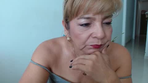 Snapshot of maturetigress4c chatting on February 2025 01:21:02 PM Cecilia online show from February 2025 01:21:02 PM