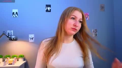 Snapshot of maureencoombs chatting on November 2025 04:14:02 AM maureencoombs online show from November 2025 04:14:02 AM