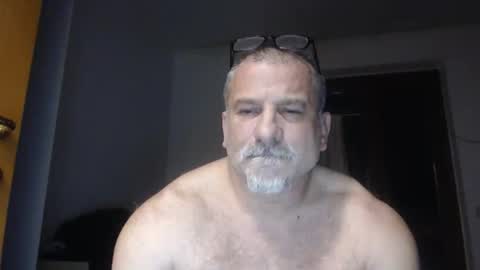 mauro1971 online show from November 2025 07:12:01 PM