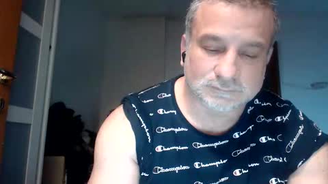 mauro1971 online show from March 2026 10:40:01 PM