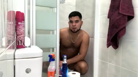 Snapshot of mauroo2025 chatting on October 2025 08:32:01 PM mauroo2025 online show from October 2025 08:32:01 PM