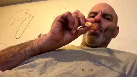 Snapshot of maverick7000 chatting on January 2025 04:39:01 AM maverick7000 online show from January 2025 04:39:01 AM