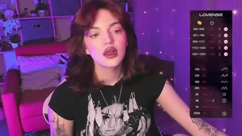 Mavis online show from February 2025 11:04:02 PM