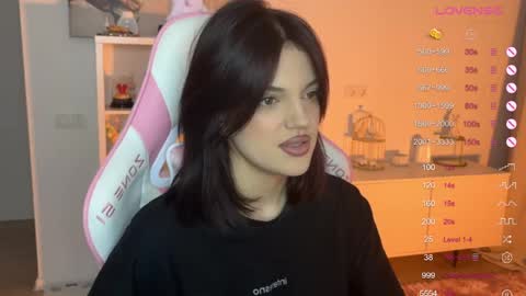 Mavis online show from September 2025 09:37:02 PM