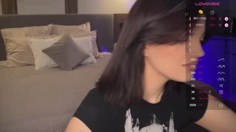 Mavis online show from September 2025 09:18:01 PM