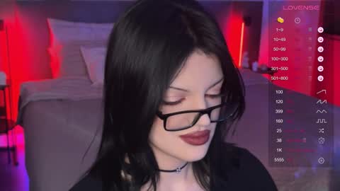 Mavis online show from December 2025 09:12:02 PM