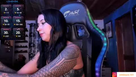 Hilary online show from November 2025 10:33:02 PM