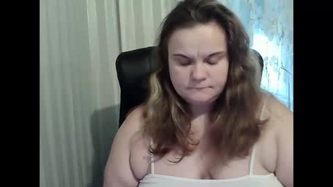 Snapshot of mavka2025 chatting on October 2025 09:28:01 AM Mavka2025 online show from October 2025 09:28:01 AM