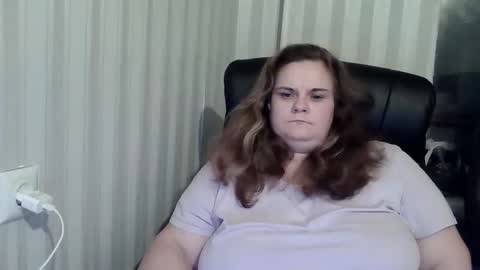 Snapshot of mavka2025 chatting on November 2025 07:38:01 PM Mavka2025 online show from November 2025 07:38:01 PM