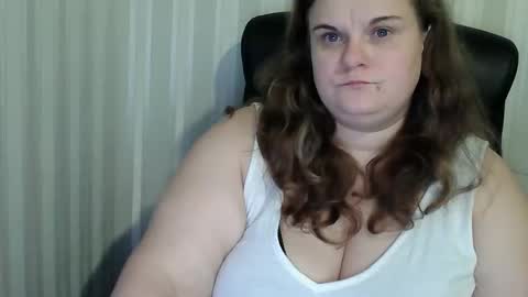 Snapshot of mavka2025 chatting on November 2025 04:30:01 PM Mavka2025 online show from November 2025 04:30:01 PM