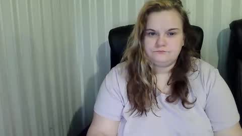 Snapshot of mavka2025 chatting on December 2025 01:38:02 PM Mavka2025 online show from December 2025 01:38:02 PM