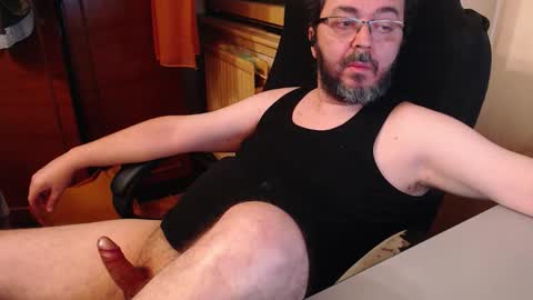 Max online show from October 2025 06:59:01 PM