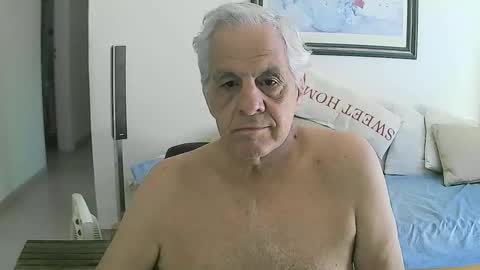 Snapshot of max_2017 chatting on December 2025 12:32:01 PM max_2017 online show from December 2025 12:32:01 PM