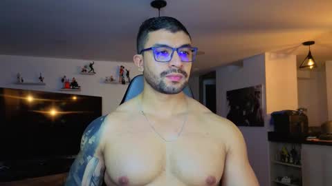 Max online show from November 2025 05:18:02 AM