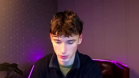 Max online show from December 2025 10:35:02 AM