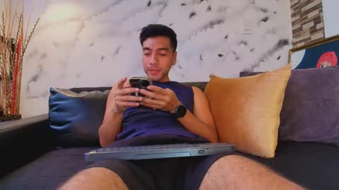 Max Hornye online show from April 2026 06:55:01 PM