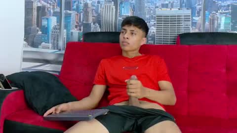 Snapshot of max_latin_ chatting on February 2025 09:15:01 AM max_latin_ online show from February 2025 09:15:01 AM