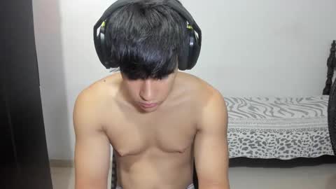 Snapshot of max_miller66 chatting on November 2025 12:27:02 PM Max online show from November 2025 12:27:02 PM