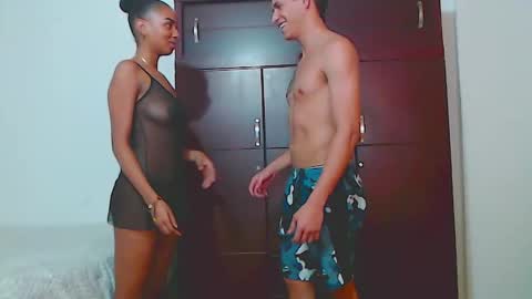 Snapshot of max_n_sofia chatting on February 2025 07:06:02 PM Max y Sofia online show from February 2025 07:06:02 PM