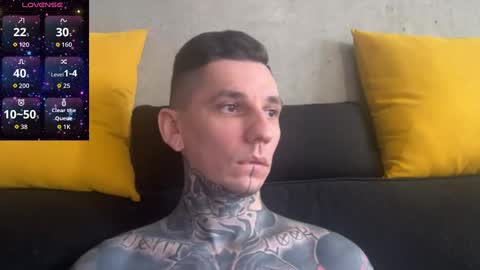 Snapshot of max_reaves chatting on November 2025 07:07:01 AM online show from November 2025 07:07:01 AM