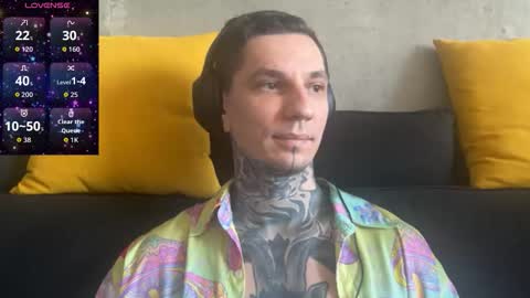 Snapshot of max_reaves chatting on December 2025 06:34:02 AM online show from December 2025 06:34:02 AM