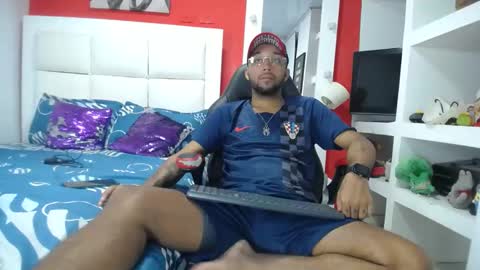 max_sexyhot26 online show from February 2025 03:09:02 AM