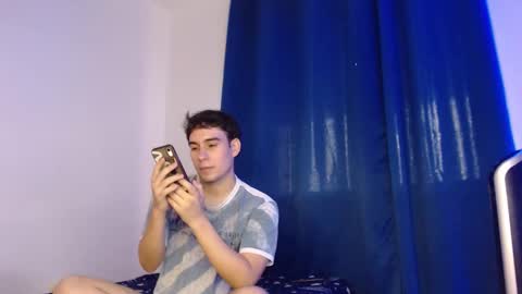 Snapshot of max_snow1616 chatting on November 2025 05:15:02 PM max_snow1616 online show from November 2025 05:15:02 PM